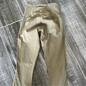 Lululemon mesh panel Wunder Under size 2